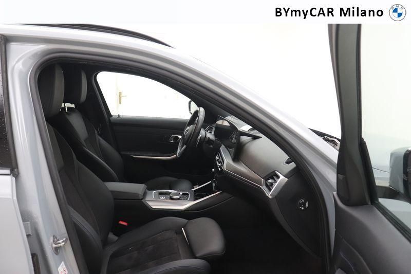 BMW Serie 3 320d Touring mhev 48V xdrive MSport auto https://cdn.bymycar.eu/it-bo/assets/images/vehicles/vo/4583/BMW-SERIE-3-G21-2022-TOURING-jpg-8.jpg