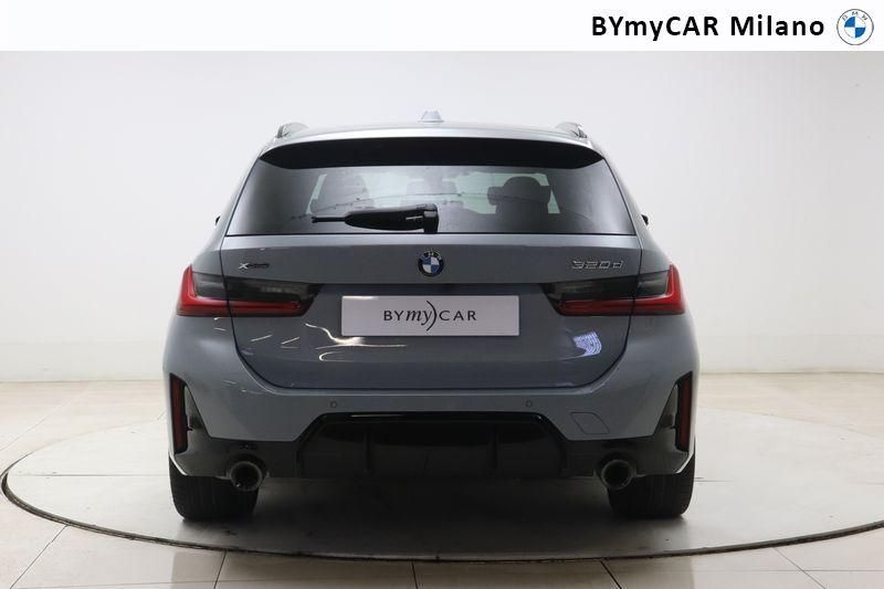 BMW Serie 3 320d Touring mhev 48V xdrive MSport auto https://cdn.bymycar.eu/it-bo/assets/images/vehicles/vo/4585/BMW-SERIE-3-G21-2022-TOURING-jpg-3.jpg
