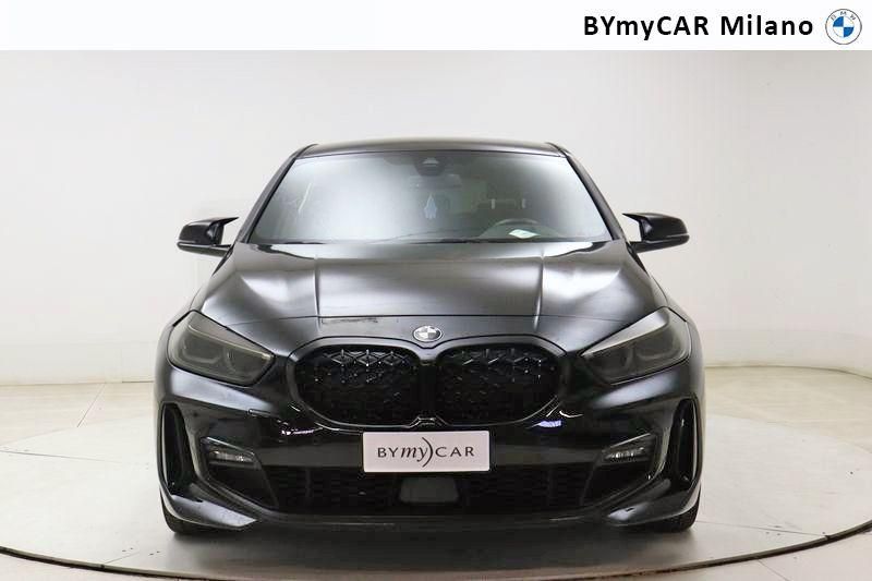 BMW Serie 1 118d Msport auto https://cdn.bymycar.eu/it-bo/assets/images/vehicles/vo/4586/BMW-SERIE-1-F40-jpg-4.jpg