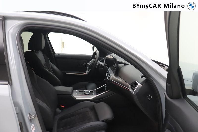 BMW Serie 3 320d Touring mhev 48V xdrive MSport auto https://cdn.bymycar.eu/it-bo/assets/images/vehicles/vo/4590/BMW-SERIE-3-G21-2022-TOURING-jpg-8.jpg
