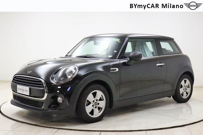 Mini Mini Mini 3p 1.5 One 75cv https://cdn.bymycar.eu/it-bo/assets/images/vehicles/vo/4608/MINI-MINI-IV-F56-2018-3P-jpg-0.jpg
