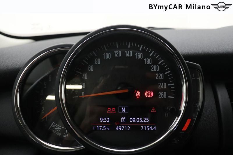 Mini Mini Mini 3p 1.5 One 75cv https://cdn.bymycar.eu/it-bo/assets/images/vehicles/vo/4608/MINI-MINI-IV-F56-2018-3P-jpg-12.jpg