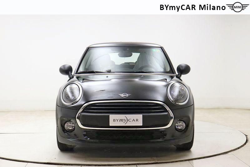 Mini Mini Mini 3p 1.5 One 75cv https://cdn.bymycar.eu/it-bo/assets/images/vehicles/vo/4608/MINI-MINI-IV-F56-2018-3P-jpg-5.jpg