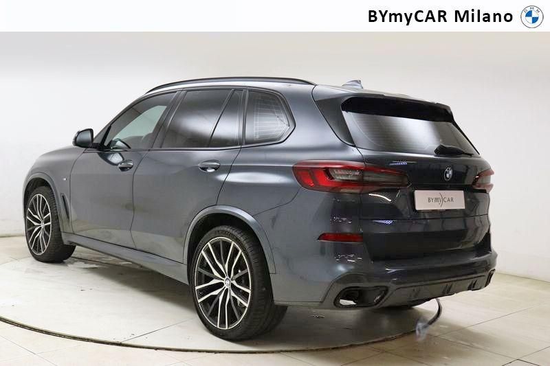 BMW X5 X5 xdrive25d Msport auto https://cdn.bymycar.eu/it-bo/assets/images/vehicles/vo/4623/BMW-X5-G05-2018-jpg-15.jpg