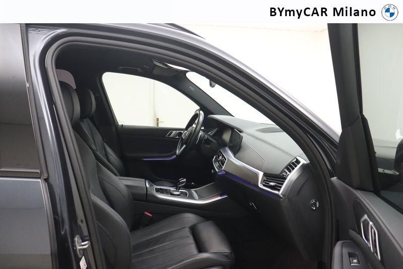 BMW X5 X5 xdrive25d Msport auto https://cdn.bymycar.eu/it-bo/assets/images/vehicles/vo/4623/BMW-X5-G05-2018-jpg-8.jpg