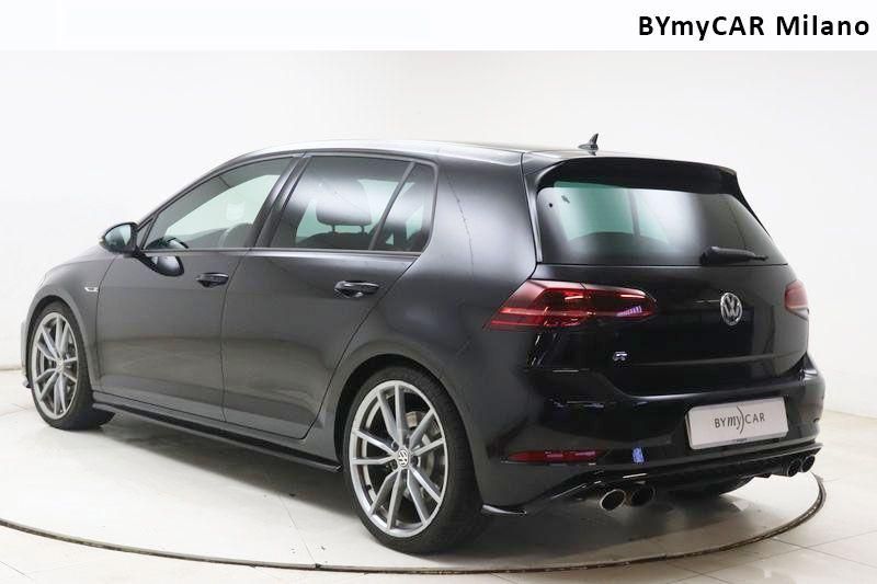 Volkswagen Golf Golf 5p 2.0 tsi R 4motion 310cv dsg https://cdn.bymycar.eu/it-bo/assets/images/vehicles/vo/4624/VOLKSWAGEN-GOLF-VII-2017-5P-jpg-16.jpg
