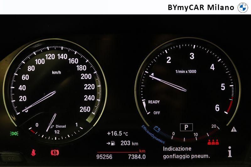BMW Serie 1 116d Business 5p https://cdn.bymycar.eu/it-bo/assets/images/vehicles/vo/4631/BMW-SERIE-1-F-2F20-21-2015-jpg-12.jpg