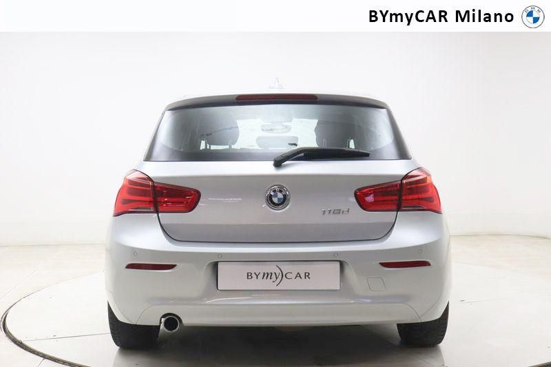 BMW Serie 1 116d Business 5p https://cdn.bymycar.eu/it-bo/assets/images/vehicles/vo/4631/BMW-SERIE-1-F-2F20-21-2015-jpg-3.jpg