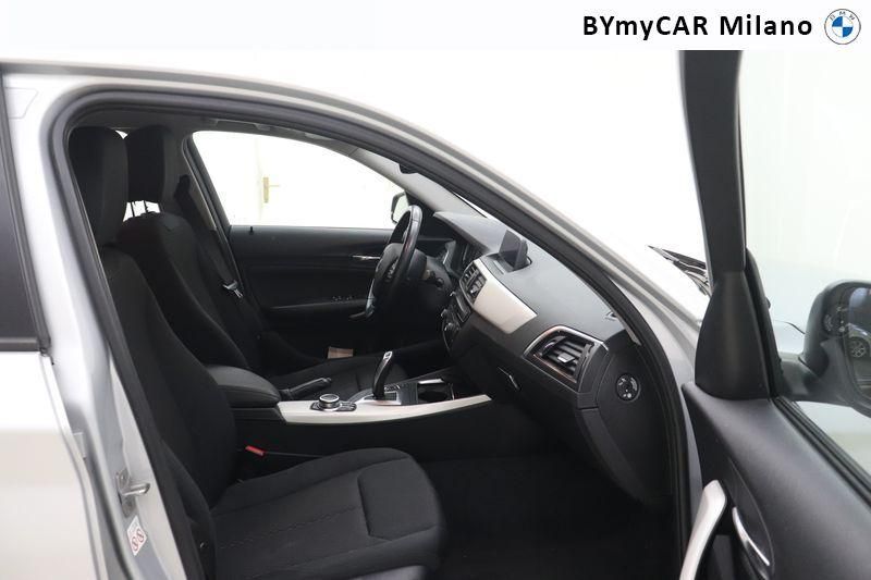 BMW Serie 1 116d Business 5p https://cdn.bymycar.eu/it-bo/assets/images/vehicles/vo/4631/BMW-SERIE-1-F-2F20-21-2015-jpg-8.jpg