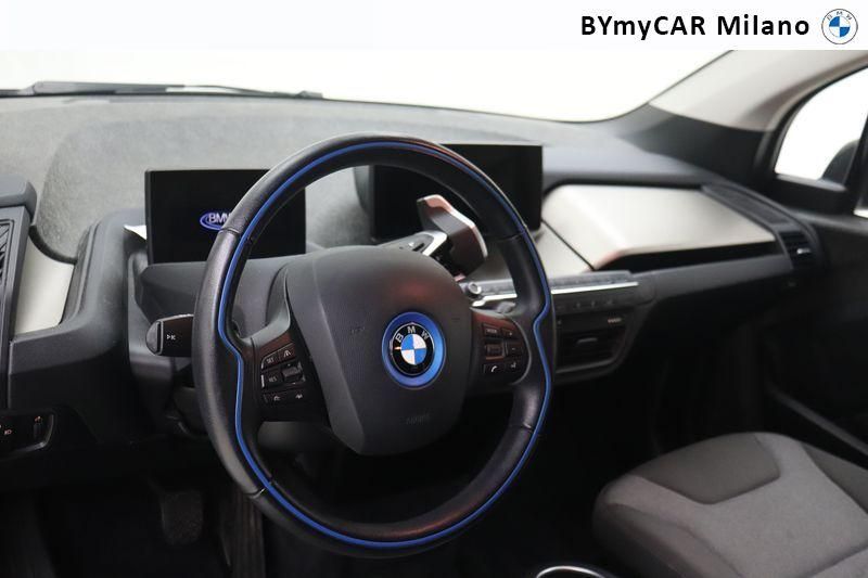 BMW i3 i3s 120Ah Advantage https://cdn.bymycar.eu/it-bo/assets/images/vehicles/vo/4636/BMW-I3-2018-jpg-11.jpg