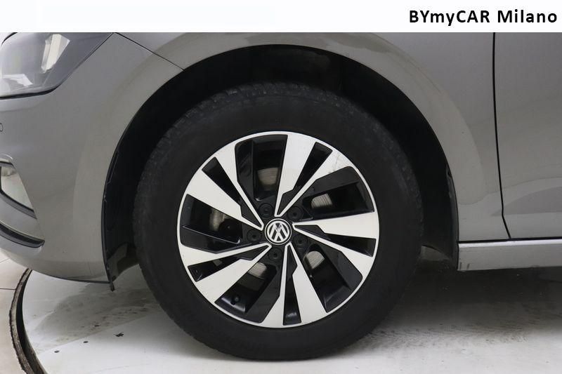 Volkswagen Polo Polo 5p 1.0 tsi Comfortline 95cv dsg https://cdn.bymycar.eu/it-bo/assets/images/vehicles/vo/4637/VOLKSWAGEN-POLO-VI-2017-jpg-9.jpg