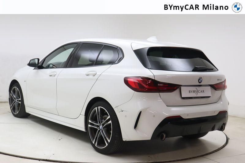 BMW Serie 1 118d Msport auto https://cdn.bymycar.eu/it-bo/assets/images/vehicles/vo/4648/BMW-SERIE-1-F40-jpg-2.jpg