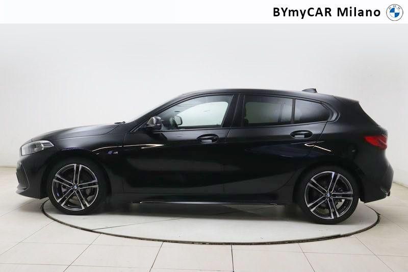 BMW Serie 1 118d Msport auto https://cdn.bymycar.eu/it-bo/assets/images/vehicles/vo/4652/BMW-SERIE-1-F40-jpg-2.jpg