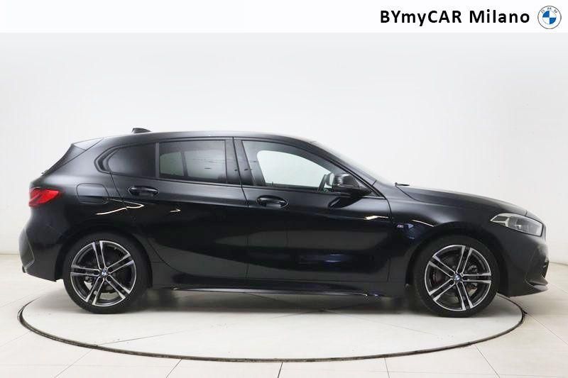 BMW Serie 1 118d Msport auto https://cdn.bymycar.eu/it-bo/assets/images/vehicles/vo/4652/BMW-SERIE-1-F40-jpg-6.jpg