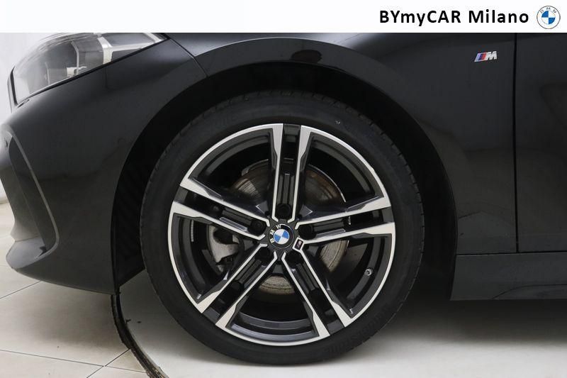 BMW Serie 1 118d Msport auto https://cdn.bymycar.eu/it-bo/assets/images/vehicles/vo/4652/BMW-SERIE-1-F40-jpg-9.jpg