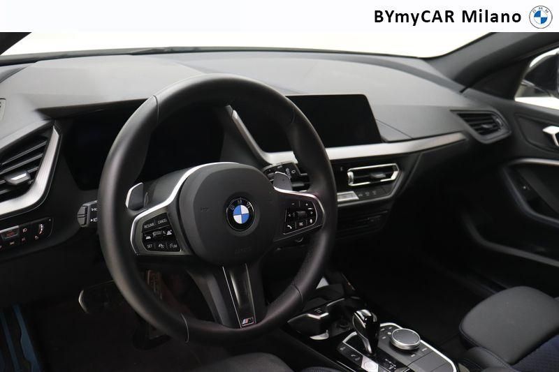 BMW Serie 1 118d Msport auto https://cdn.bymycar.eu/it-bo/assets/images/vehicles/vo/4659/BMW-SERIE-1-F40-jpg-11.jpg