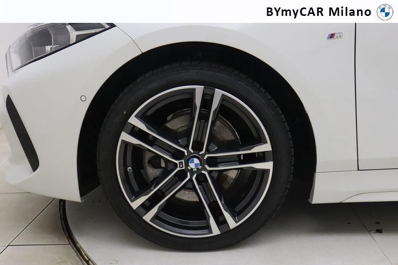 BMW Serie 1 118d Msport auto https://cdn.bymycar.eu/it-bo/assets/images/vehicles/vo/4659/BMW-SERIE-1-F40-jpg-9.jpg