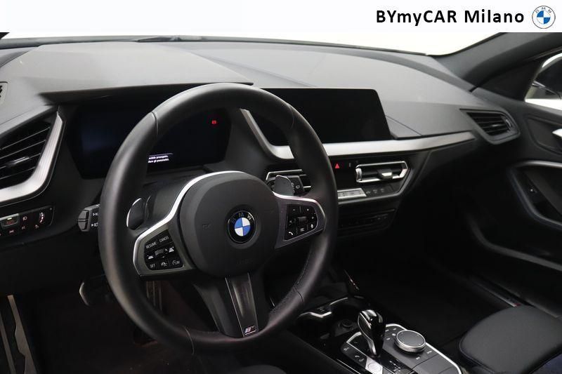 BMW Serie 1 118d Msport auto https://cdn.bymycar.eu/it-bo/assets/images/vehicles/vo/4660/BMW-SERIE-1-F40-jpg-11.jpg