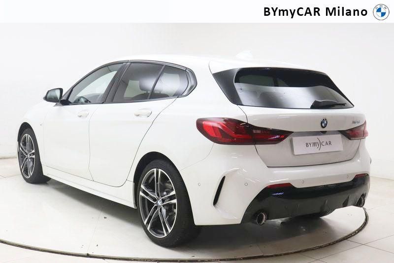 BMW Serie 1 118d Msport auto https://cdn.bymycar.eu/it-bo/assets/images/vehicles/vo/4661/BMW-SERIE-1-F40-jpg-16.jpg