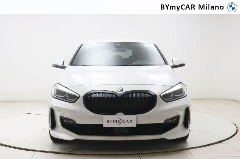 BMW Serie 1 118d Msport auto https://cdn.bymycar.eu/it-bo/assets/images/vehicles/vo/4661/BMW-SERIE-1-F40-jpg-4.jpg