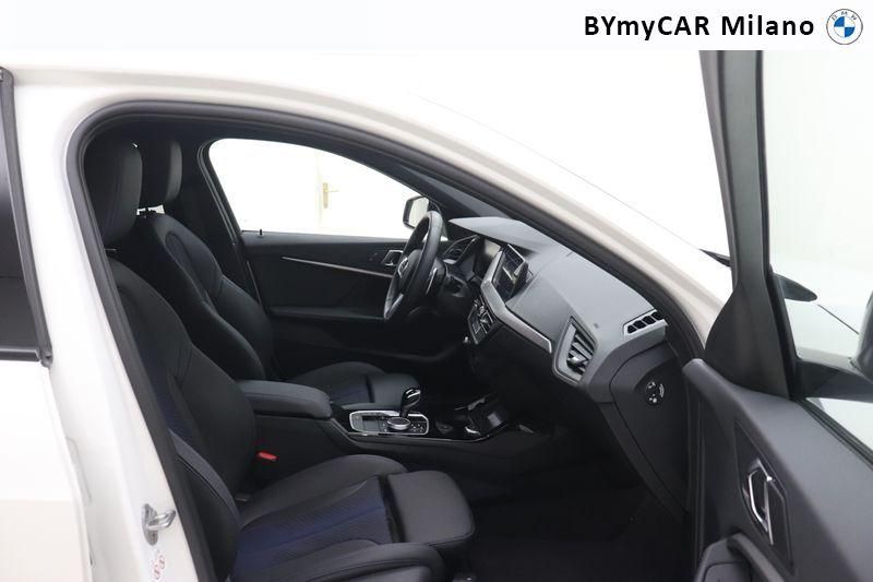 BMW Serie 1 118d Msport auto https://cdn.bymycar.eu/it-bo/assets/images/vehicles/vo/4661/BMW-SERIE-1-F40-jpg-8.jpg