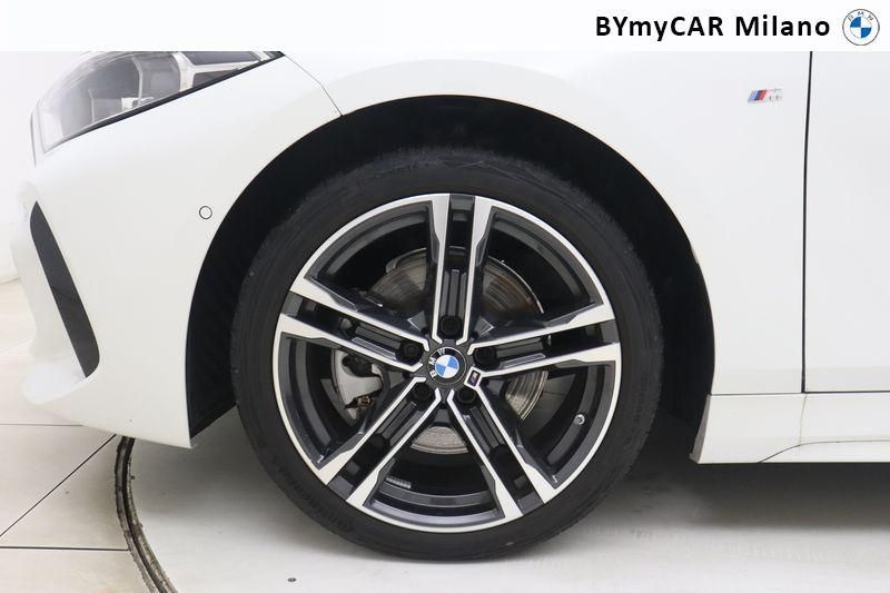 BMW Serie 1 118d Msport auto https://cdn.bymycar.eu/it-bo/assets/images/vehicles/vo/4661/BMW-SERIE-1-F40-jpg-9.jpg