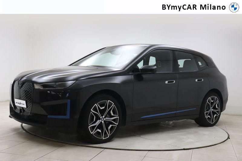BMW iX iX xdrive40 pacchetto sportivo https://cdn.bymycar.eu/it-bo/assets/images/vehicles/vo/4662/BMW-IX-I20-2021-jpg-0.jpg
