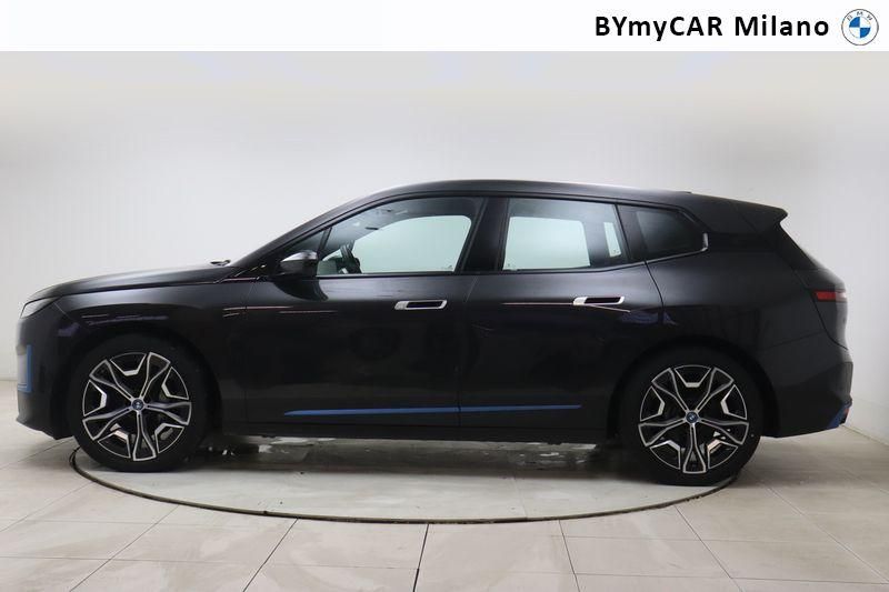 BMW iX iX xdrive40 pacchetto sportivo https://cdn.bymycar.eu/it-bo/assets/images/vehicles/vo/4662/BMW-IX-I20-2021-jpg-2.jpg