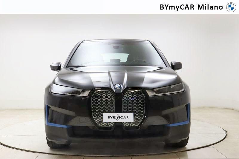 BMW iX iX xdrive40 pacchetto sportivo https://cdn.bymycar.eu/it-bo/assets/images/vehicles/vo/4662/BMW-IX-I20-2021-jpg-4.jpg