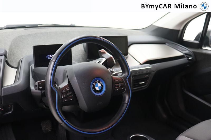 BMW i3 i3 120Ah Advantage https://cdn.bymycar.eu/it-bo/assets/images/vehicles/vo/4667/BMW-I3-2018-jpg-11.jpg