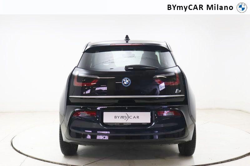 BMW i3 i3 120Ah Advantage https://cdn.bymycar.eu/it-bo/assets/images/vehicles/vo/4667/BMW-I3-2018-jpg-3.jpg