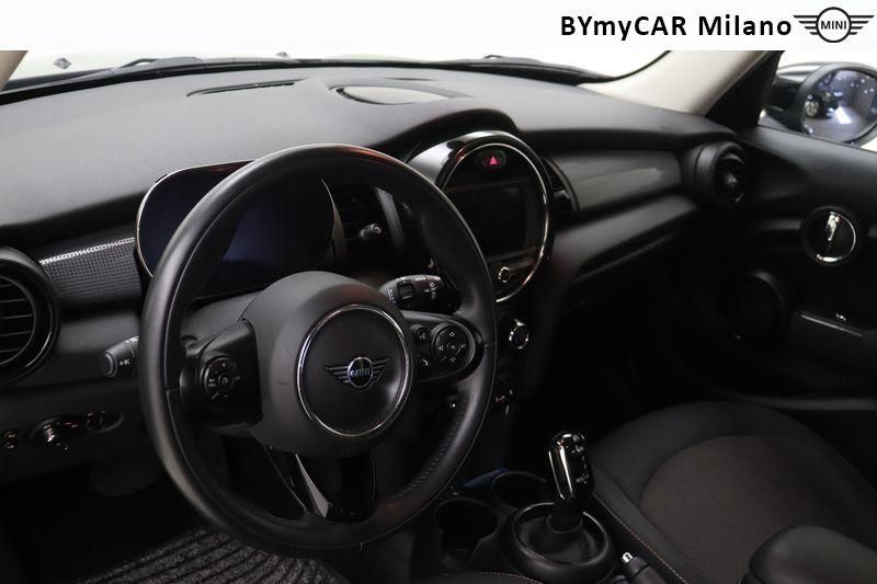 Mini Mini Mini 5p 1.5 Cooper Baker Street auto https://cdn.bymycar.eu/it-bo/assets/images/vehicles/vo/4668/MINI-MINI-IV-F55-2018-5P-jpg-11.jpg