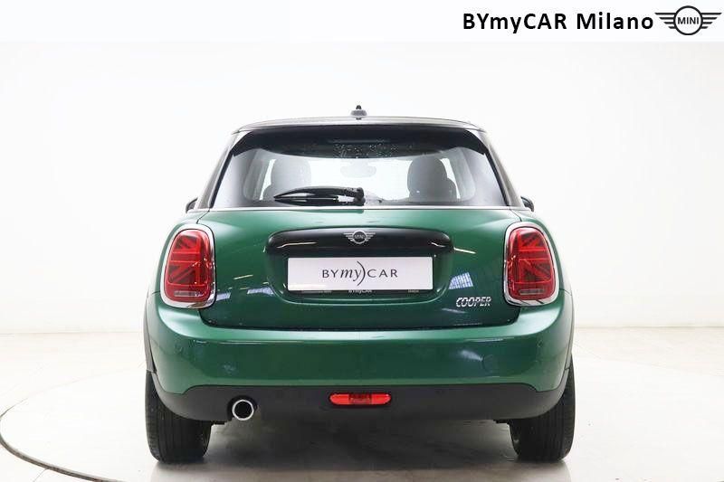 Mini Mini Mini 5p 1.5 Cooper Baker Street auto https://cdn.bymycar.eu/it-bo/assets/images/vehicles/vo/4668/MINI-MINI-IV-F55-2018-5P-jpg-3.jpg