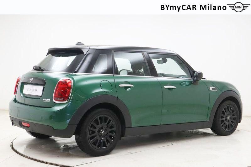 Mini Mini Mini 5p 1.5 Cooper Baker Street auto https://cdn.bymycar.eu/it-bo/assets/images/vehicles/vo/4668/MINI-MINI-IV-F55-2018-5P-jpg-7.jpg