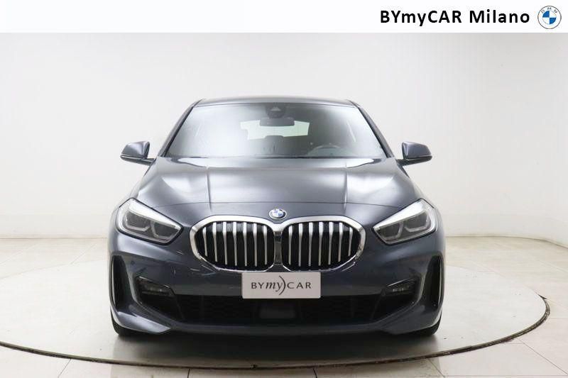 BMW Serie 1 118d Msport auto https://cdn.bymycar.eu/it-bo/assets/images/vehicles/vo/4672/BMW-SERIE-1-F40-jpg-4.jpg