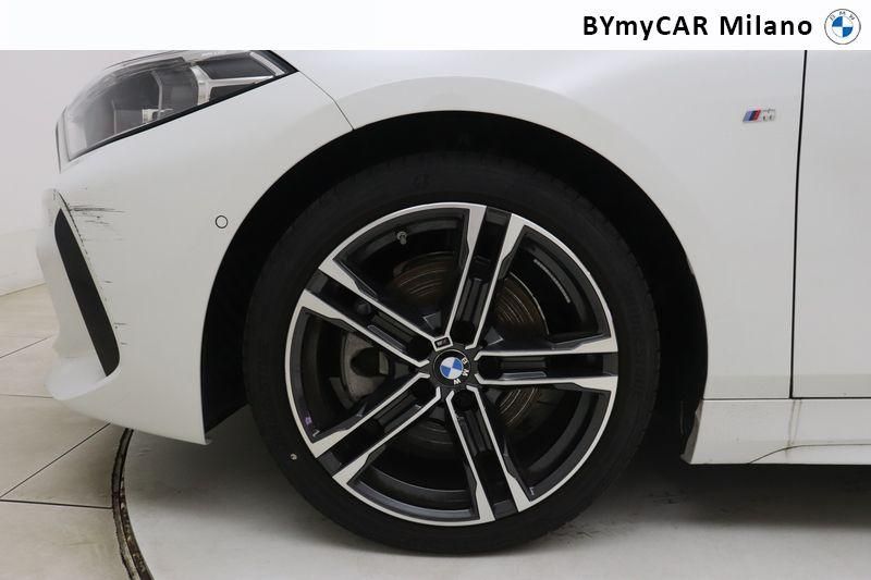 BMW Serie 1 118d Msport auto https://cdn.bymycar.eu/it-bo/assets/images/vehicles/vo/4673/BMW-SERIE-1-F40-jpg-9.jpg