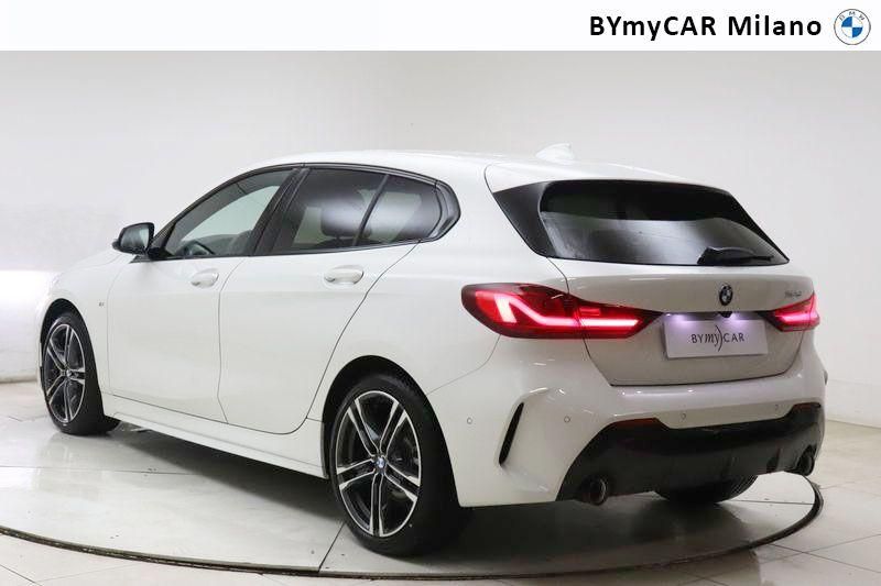 BMW Serie 1 118d Msport auto https://cdn.bymycar.eu/it-bo/assets/images/vehicles/vo/4676/BMW-SERIE-1-F40-jpg-15.jpg