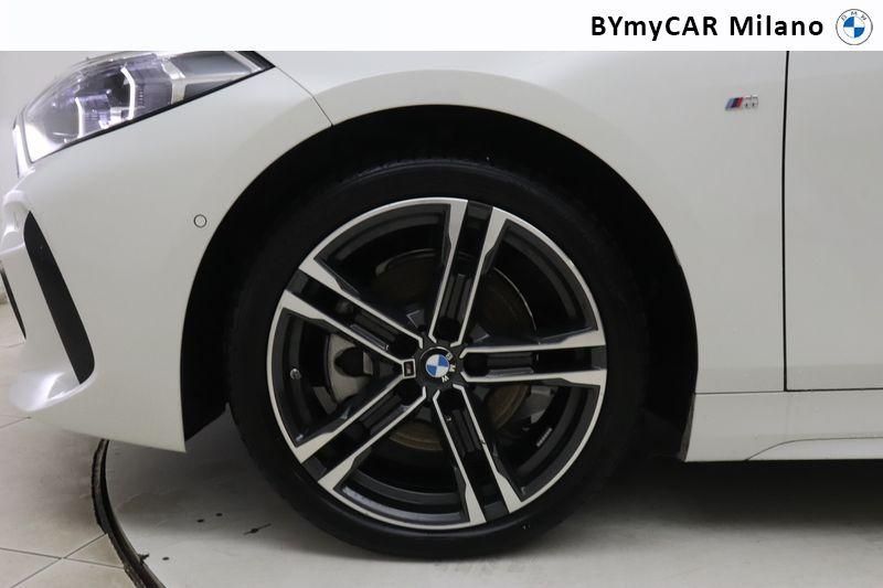BMW Serie 1 118d Msport auto https://cdn.bymycar.eu/it-bo/assets/images/vehicles/vo/4676/BMW-SERIE-1-F40-jpg-9.jpg