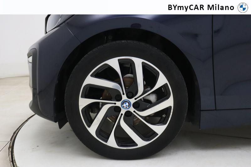 BMW i3 i3 120Ah Advantage https://cdn.bymycar.eu/it-bo/assets/images/vehicles/vo/4690/BMW-I3-2018-jpg-3.jpg