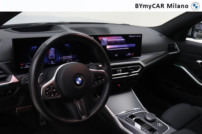BMW Serie 3 320d Touring mhev 48V xdrive MSport auto https://cdn.bymycar.eu/it-bo/assets/images/vehicles/vo/4702/BMW-SERIE-3-G21-2022-TOURING-jpg-11.jpg