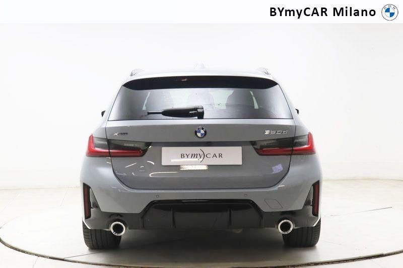 BMW Serie 3 320d Touring mhev 48V xdrive MSport auto https://cdn.bymycar.eu/it-bo/assets/images/vehicles/vo/4702/BMW-SERIE-3-G21-2022-TOURING-jpg-3.jpg