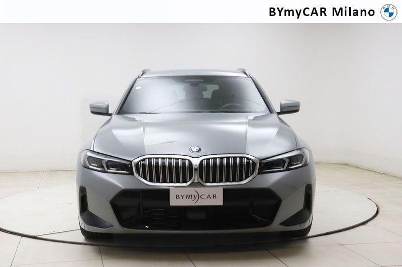 BMW Serie 3 320d Touring mhev 48V xdrive MSport auto https://cdn.bymycar.eu/it-bo/assets/images/vehicles/vo/4702/BMW-SERIE-3-G21-2022-TOURING-jpg-4.jpg
