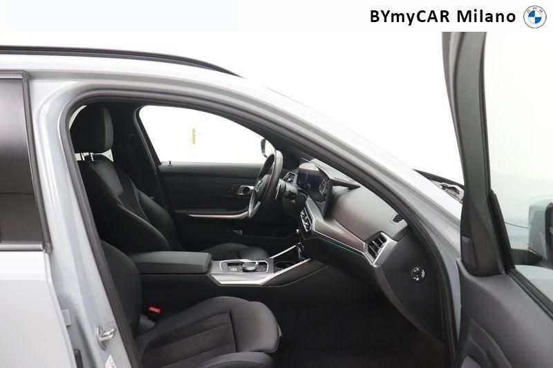 BMW Serie 3 320d Touring mhev 48V xdrive MSport auto https://cdn.bymycar.eu/it-bo/assets/images/vehicles/vo/4702/BMW-SERIE-3-G21-2022-TOURING-jpg-8.jpg