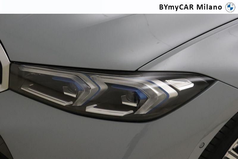 BMW Serie 3 320d Touring mhev 48V xdrive MSport auto https://cdn.bymycar.eu/it-bo/assets/images/vehicles/vo/4703/BMW-SERIE-3-G21-2022-TOURING-jpg-10.jpg