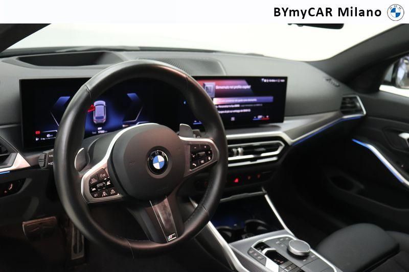 BMW Serie 3 320d Touring mhev 48V xdrive MSport auto https://cdn.bymycar.eu/it-bo/assets/images/vehicles/vo/4703/BMW-SERIE-3-G21-2022-TOURING-jpg-11.jpg