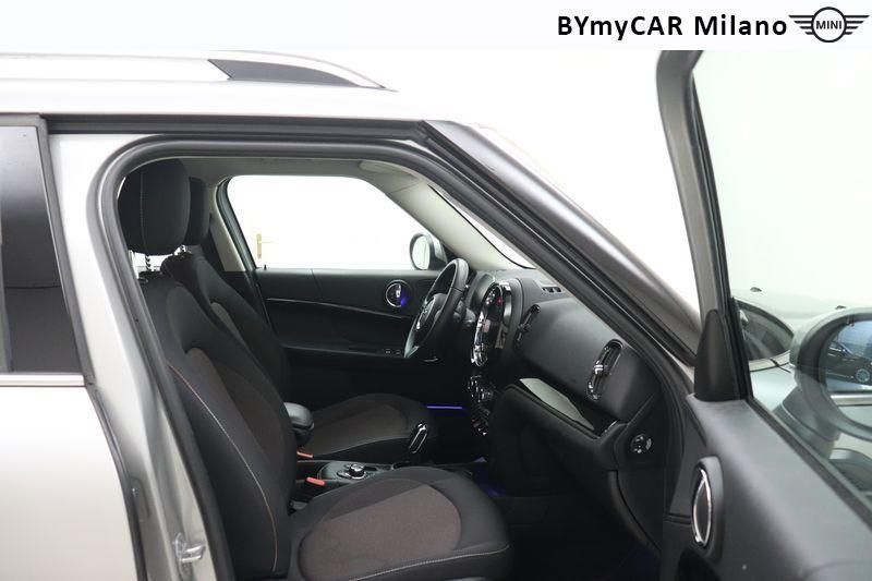 Mini Countryman Mini Countryman 1.5 Cooper Classic auto https://cdn.bymycar.eu/it-bo/assets/images/vehicles/vo/4704/MINI-MINI-COUNTRYMAN-F60-2020-jpg-8.jpg