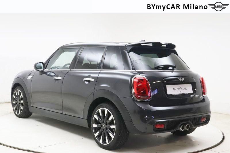 Mini Mini Mini 2.0 Cooper SD Boost 5p auto https://cdn.bymycar.eu/it-bo/assets/images/vehicles/vo/4708/MINI-MINI-IV-F55-F56-2014-jpg-15.jpg