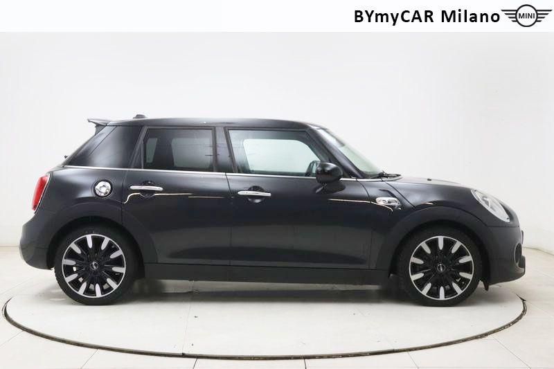 Mini Mini Mini 2.0 Cooper SD Boost 5p auto https://cdn.bymycar.eu/it-bo/assets/images/vehicles/vo/4708/MINI-MINI-IV-F55-F56-2014-jpg-6.jpg