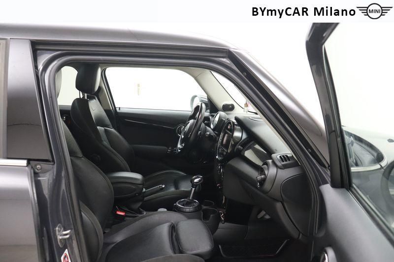 Mini Mini Mini 2.0 Cooper SD Boost 5p auto https://cdn.bymycar.eu/it-bo/assets/images/vehicles/vo/4708/MINI-MINI-IV-F55-F56-2014-jpg-8.jpg