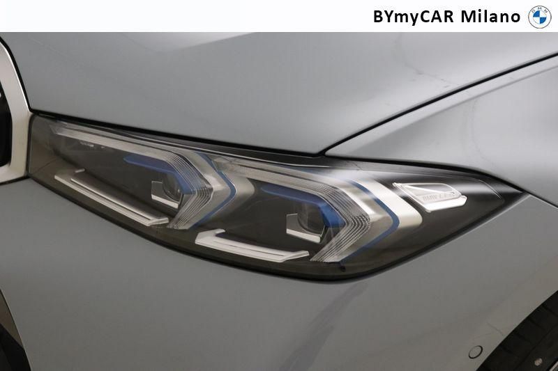 BMW Serie 3 320d Touring mhev 48V xdrive MSport auto https://cdn.bymycar.eu/it-bo/assets/images/vehicles/vo/4709/BMW-SERIE-3-G21-2022-TOURING-jpg-10.jpg